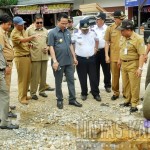 Penjabat Bupati Sintang, Alexsius Akim Tinjau Langsung kondisi Draniase Didalam Kota Sintang