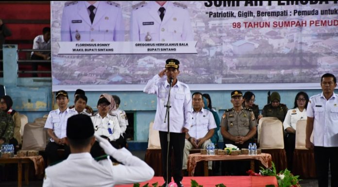 Bupati Sintang Jadi Irup Hari Sumpah Pemuda: “Kemajuan Sejati Dimulai dari Karakter”