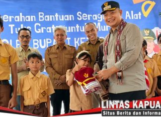 Bupati Alexander Wilyo Komitmen Pendidikan: 6.000 Siswa SD Terima Bantuan Gratis, 2.500 Siswa SMP Menyusul